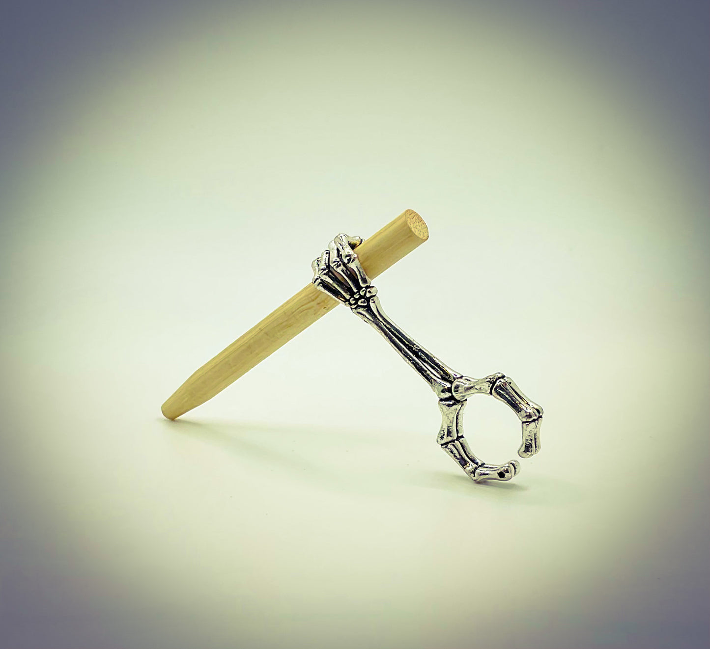 Claw Holder