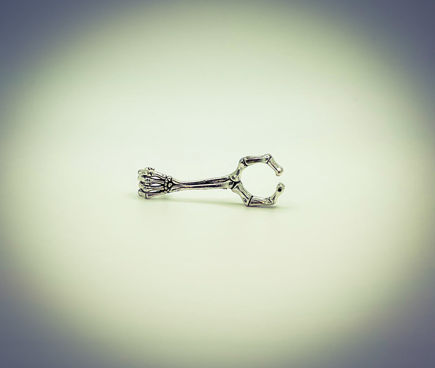 Claw Holder